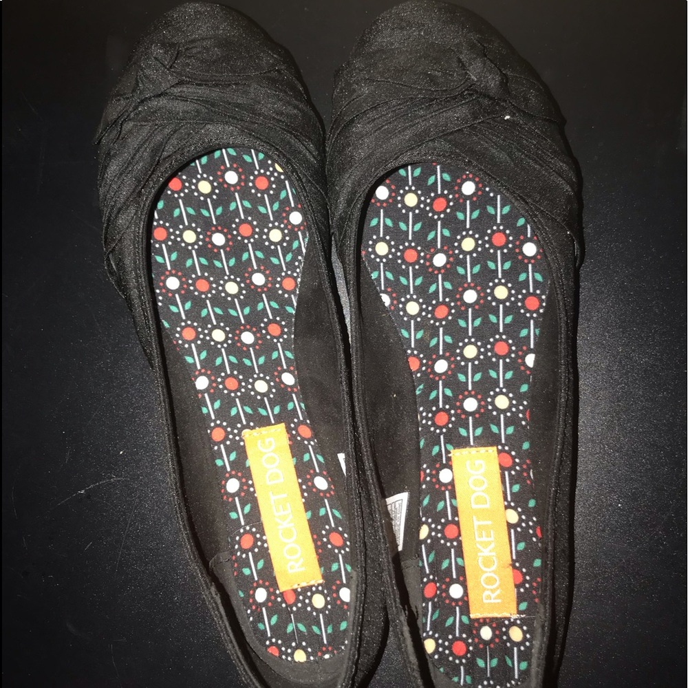 Brand new rocket dog flats